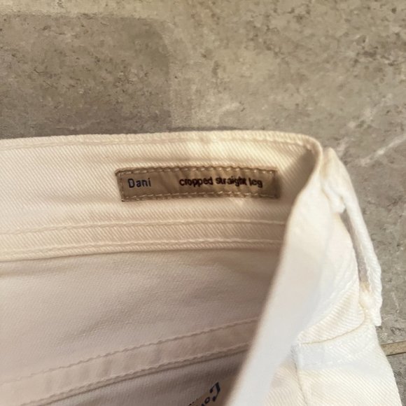 Citizens of Humanity white denim cropped jeans, size 30 - Picture 4 of 10